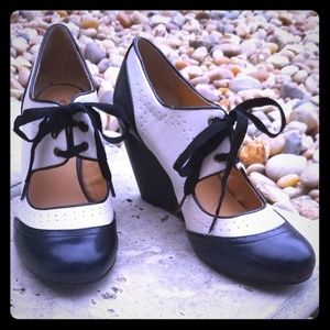Crown Vintage Heels